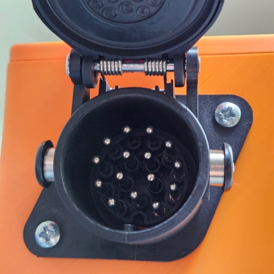 Voltera 15-Pin Socket